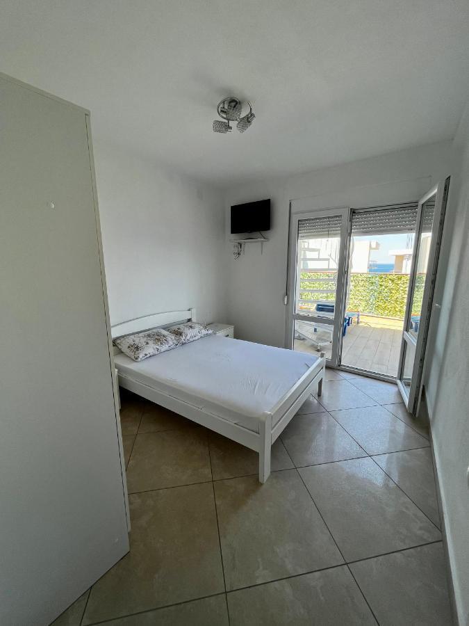 Apartments Apartmani Bojana Utjeha Exteriör bild