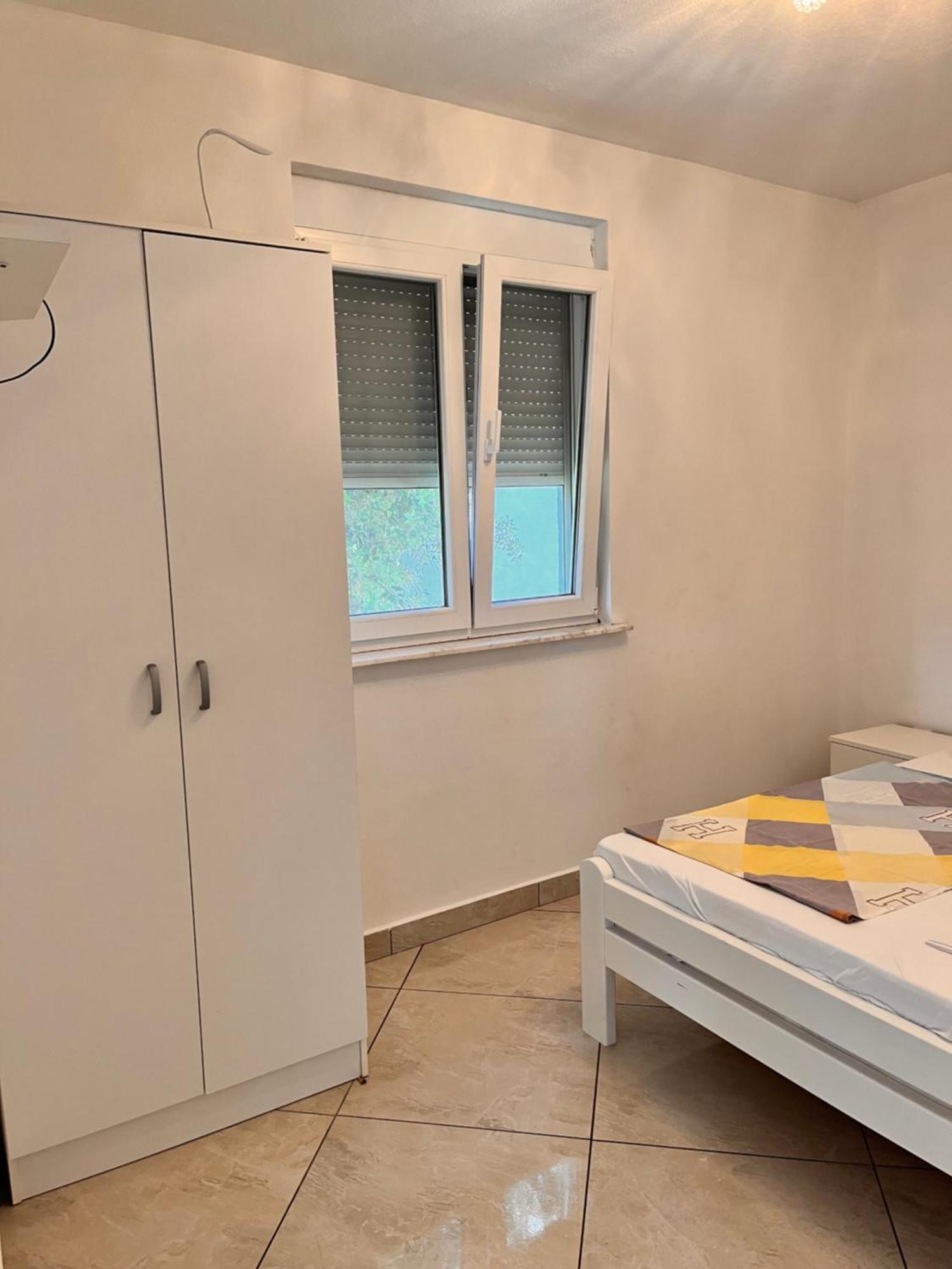 Apartments Apartmani Bojana Utjeha Exteriör bild